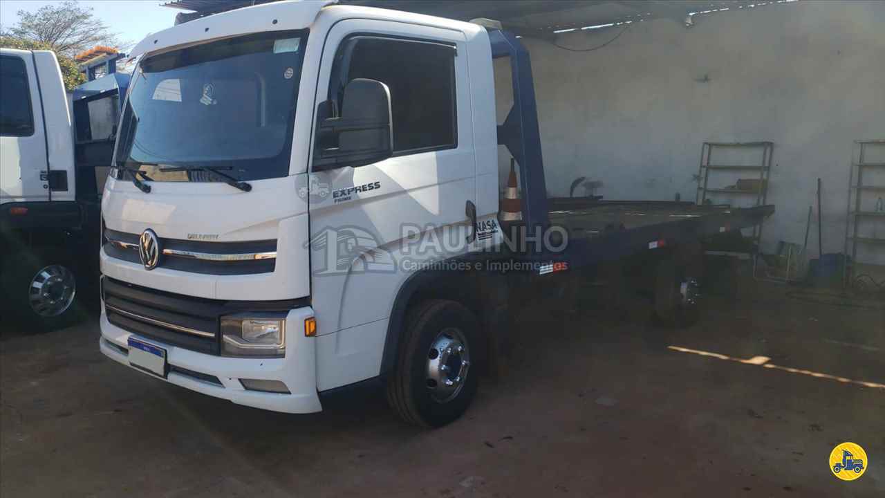 CAMINHAO VOLKSWAGEN DELIVERY EXPRESS Plataforma Guincho 3/4 4x2 Paulinho Caminhões RIO VERDE GOIAS GO